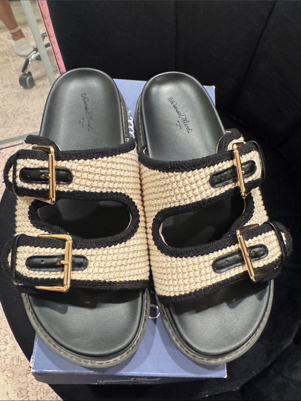 Universal Thread Kylie Sandals Box -  Black and White Label